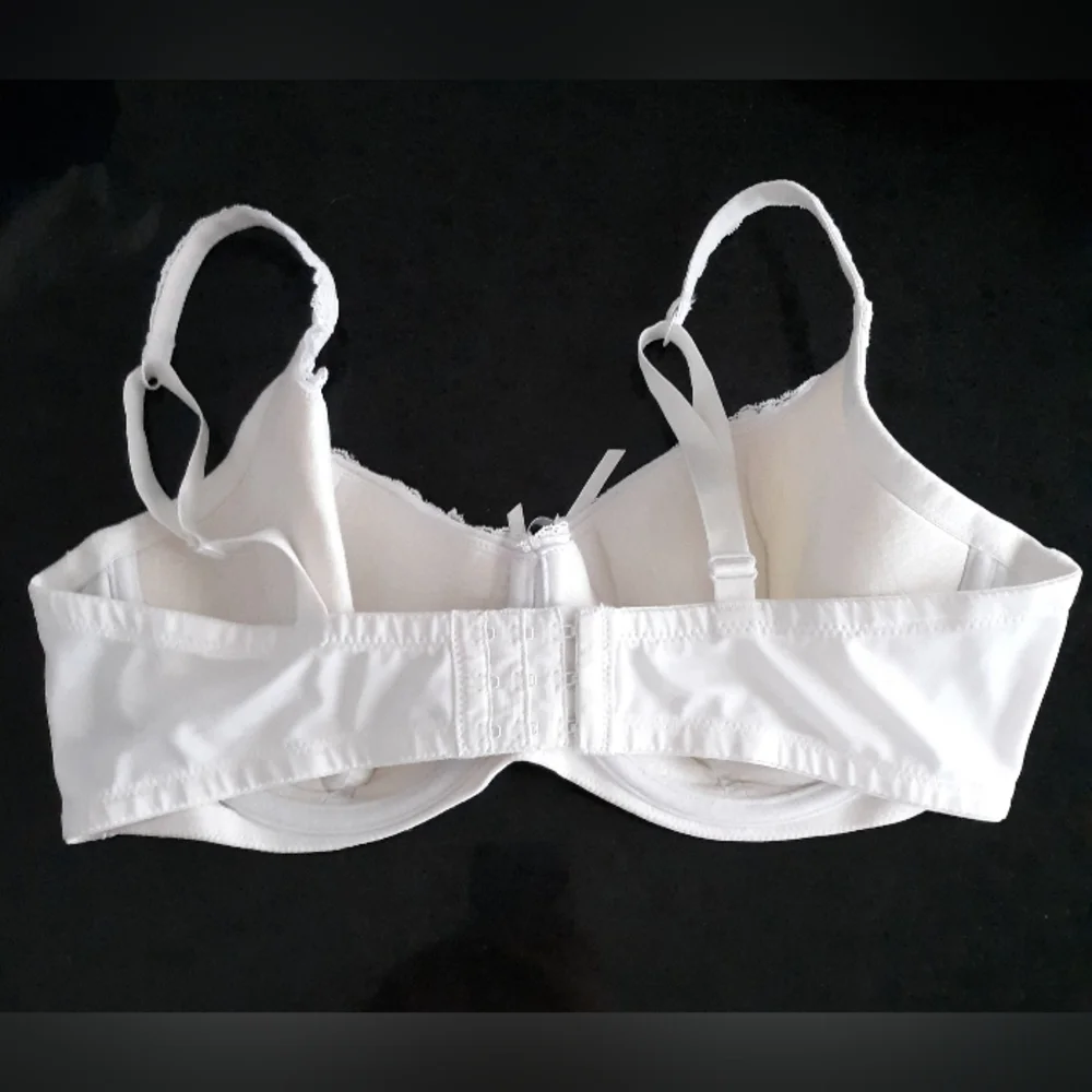 VTG Frederick's Lace Up Bra 42C